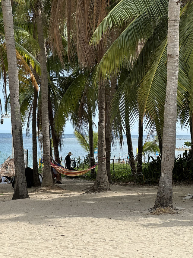 Xiaodonghai 🏖️☀️One of the best Sanya’s relaxing beaches 