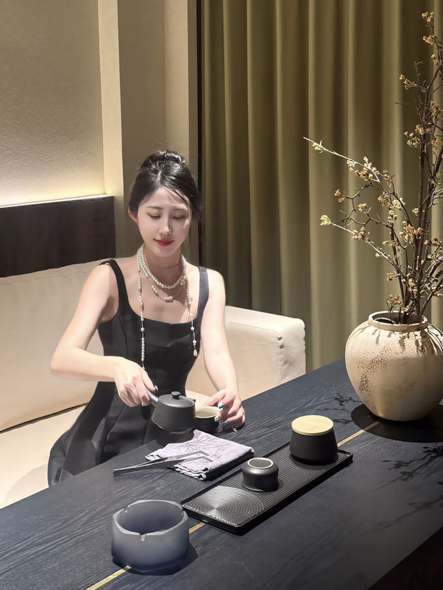 重慶！啱啱落機就即刻去呢間高性價比嘅酒店