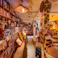 🇭🇰專程從澳門來打卡香港｜闖入霍比特人的精靈小屋！！鏡蓉書屋