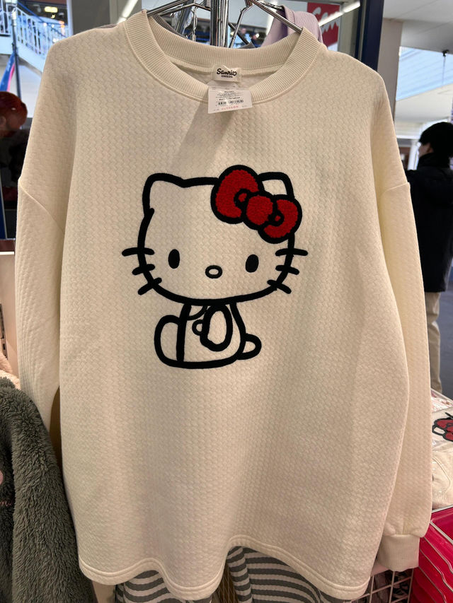 大阪奧特萊斯挖寶！三家必逛正版Hello Kitty店攻略👛