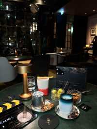 🥃瑰麗酒店暗黑系酒吧DarkSide！150港幣喝特調+看現場演出太值啦～