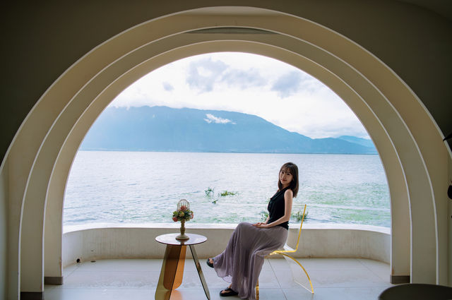 洱海畔嘅夢幻城堡！三色雲河令度假相片刷爆朋友圈
