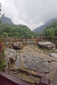 八里溝山水秘境避暑戲水休閒遊