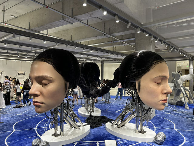 🎭 巨人展 × 萬象天地｜藝術與生活的雙重沉浸