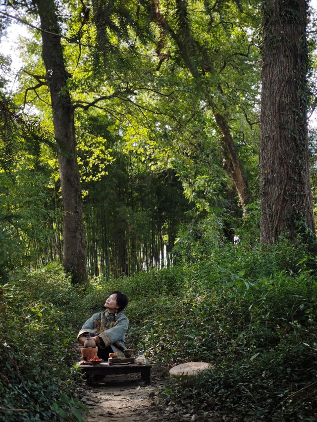 2晚沉浸遊！縣城民宿帶玩：戶外拉坯+山水茶會+古城夜演，