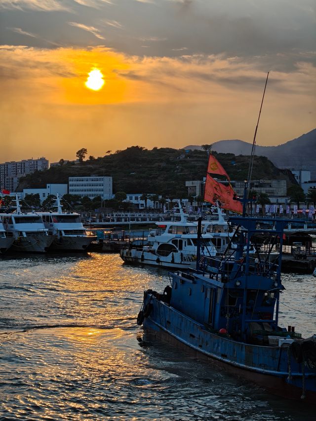 工程建設現場的夕陽餘暉 工程建設現場的夕陽餘暉