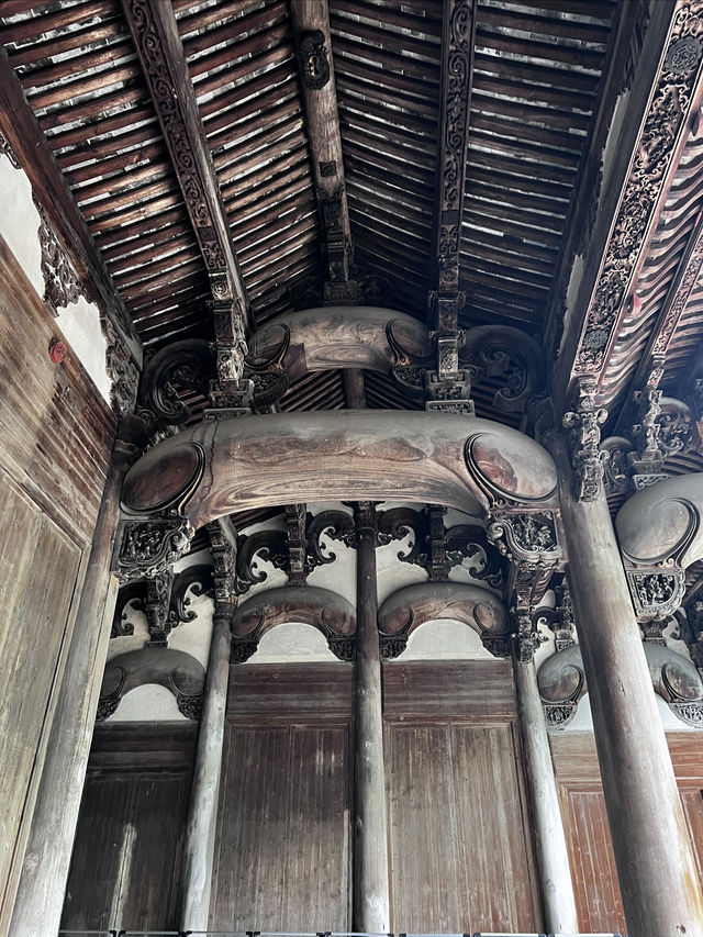 探秘黃山八面廳雕刻 探秘黃山八面廳雕刻