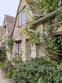 詩情畫意的拜伯里（bibury）