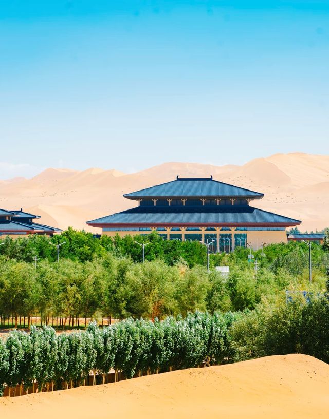 住進沙漠綠洲裡敦煌新開的頂奢酒店也太絕了吧！