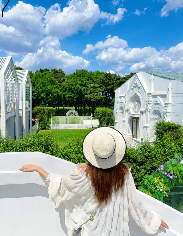 棋山攬秋韻，禧悅伴豪澤