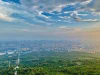 探秘平頂山：一座讓你心跳加速的「天然氧吧」！