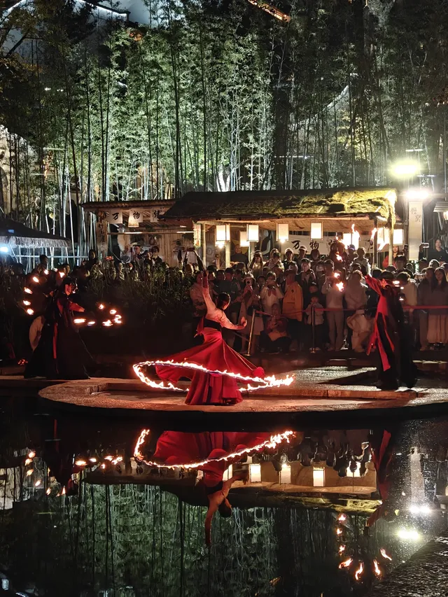 我在這小鎮，找到了最美秋天