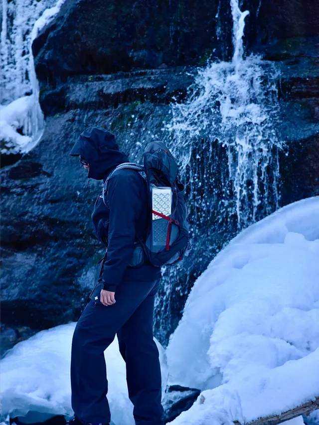 烏魯木齊冬日徒步 | 小眾冰瀑徒步秘境 烏魯木齊冬日徒步 | 小眾冰瀑徒步秘境