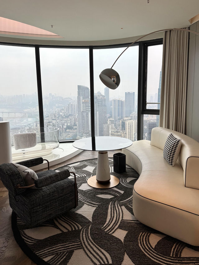 洲際旗下洲至奢選TFT酒店，51層雲端躺看兩江四岸