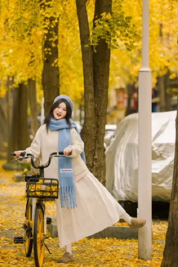 장사판 ‘북경의 가을’ 골목에 숨겨진 황금빛 로맨스