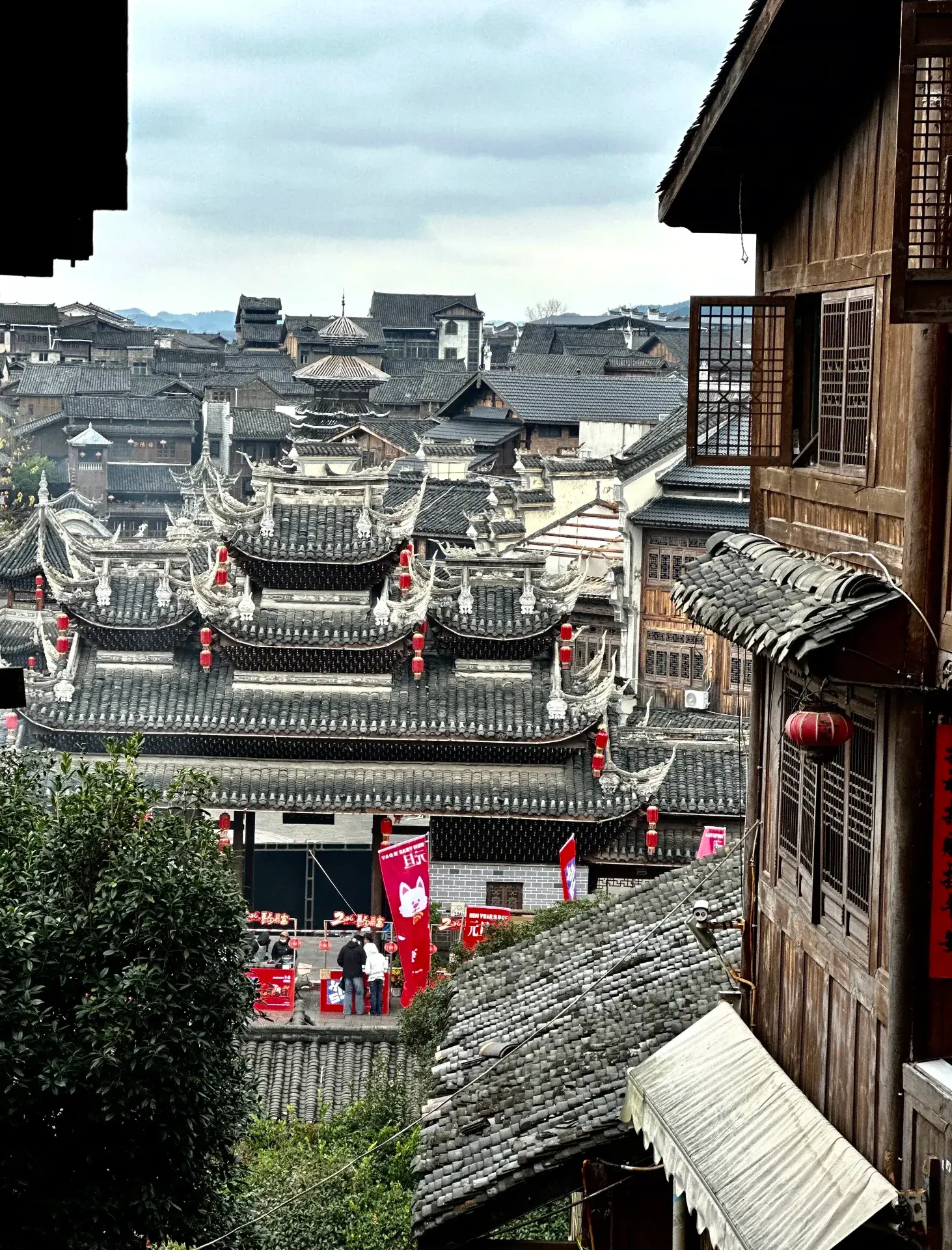 Kaili 3-Day Cultural Tour｜The Miao Village Fireworks in the Silver Jewelry Dingdong