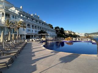 Exceptional Hotel Experience With Stunning Views and Superb Service