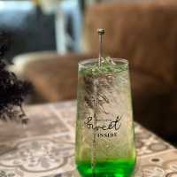 Tone Byrdth De Bangkok  นั่งชิคๆแบบมีสไตล์