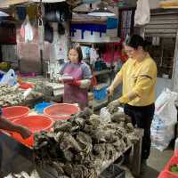 Oyster Mountain & loads of fresh seafood