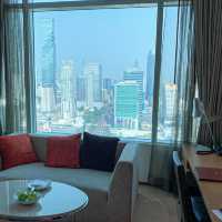 โรงแรมสวยใจกลางสาทร - Eastin Grand Hotel
