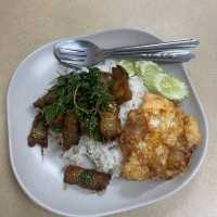 Mum Aroi/ Moom Aroi 