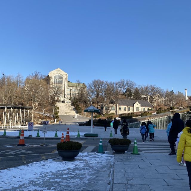  Winter Moments at Ewha Womans University