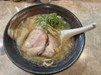 福岡・中洲川端。博多の老舗味噌ラーメン『博多川端 どさんこ 本店』
