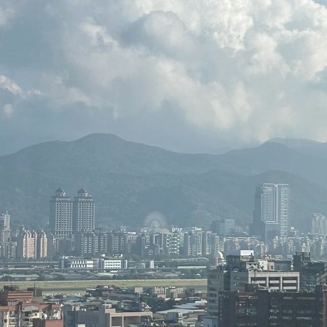 🏙️🏨 台北國泰萬怡酒店─感受壯麗台北🏙️🏨