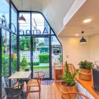 ACME cafe 