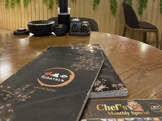 Robataya Japanese Izakaya restaurant 🥟🍢🍤