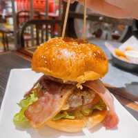 型格工業風🇺🇸邪惡😈巨型大漢堡🍔 🌸Burgeroom（尖沙咀）