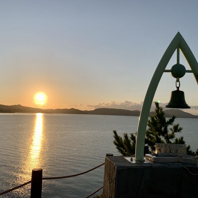1日2回だけ、島と島が繋がるエンジェルロード。