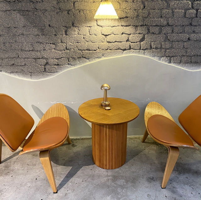Heritage Cafe Bliss: Friends' Delight