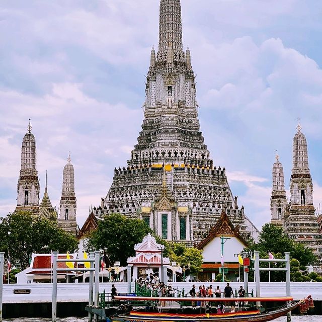 Interesting Wat Arun in Bangkok 
