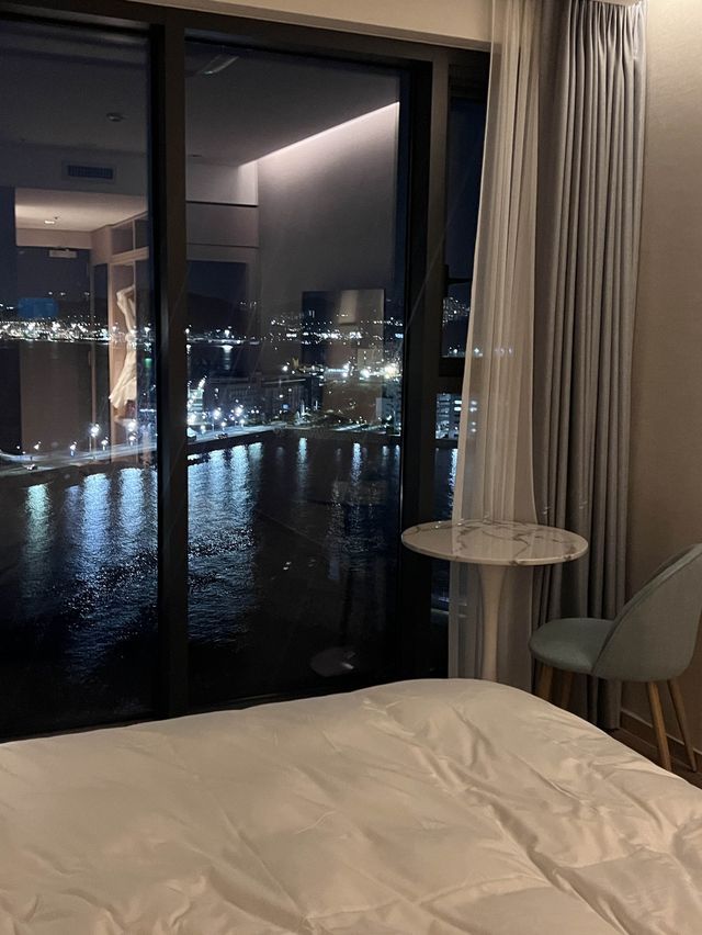영도 바다가 한눈에 보이는 호캉스!