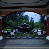 RELAXING AT VILLA MARIA LUISA TANDAG