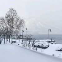 Onsen with a Breathtaking View of Lake Tōya