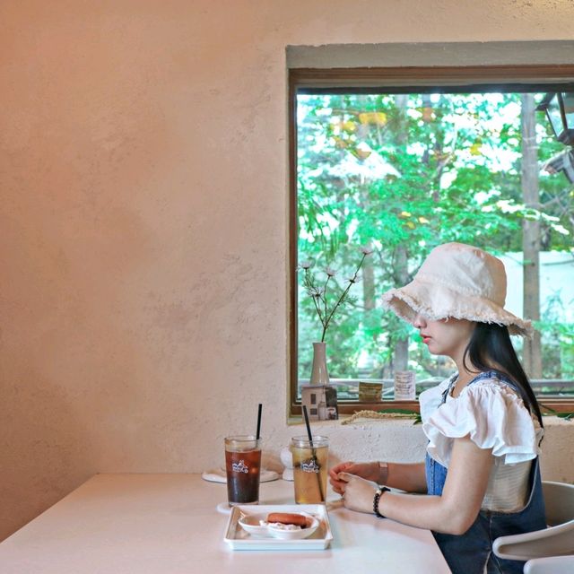 파주 마장호수 근처 이색적인 산장느낌의 카페 롤키