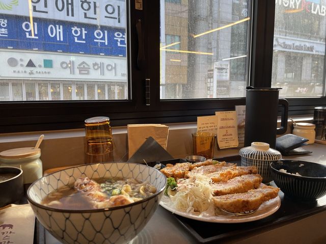 육즙 가득한 돈가스의 세계~ 안양 코끼리아프리카 까스까스