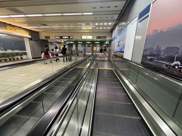 ✈️ 松山機場：城市的空中門戶！🛫