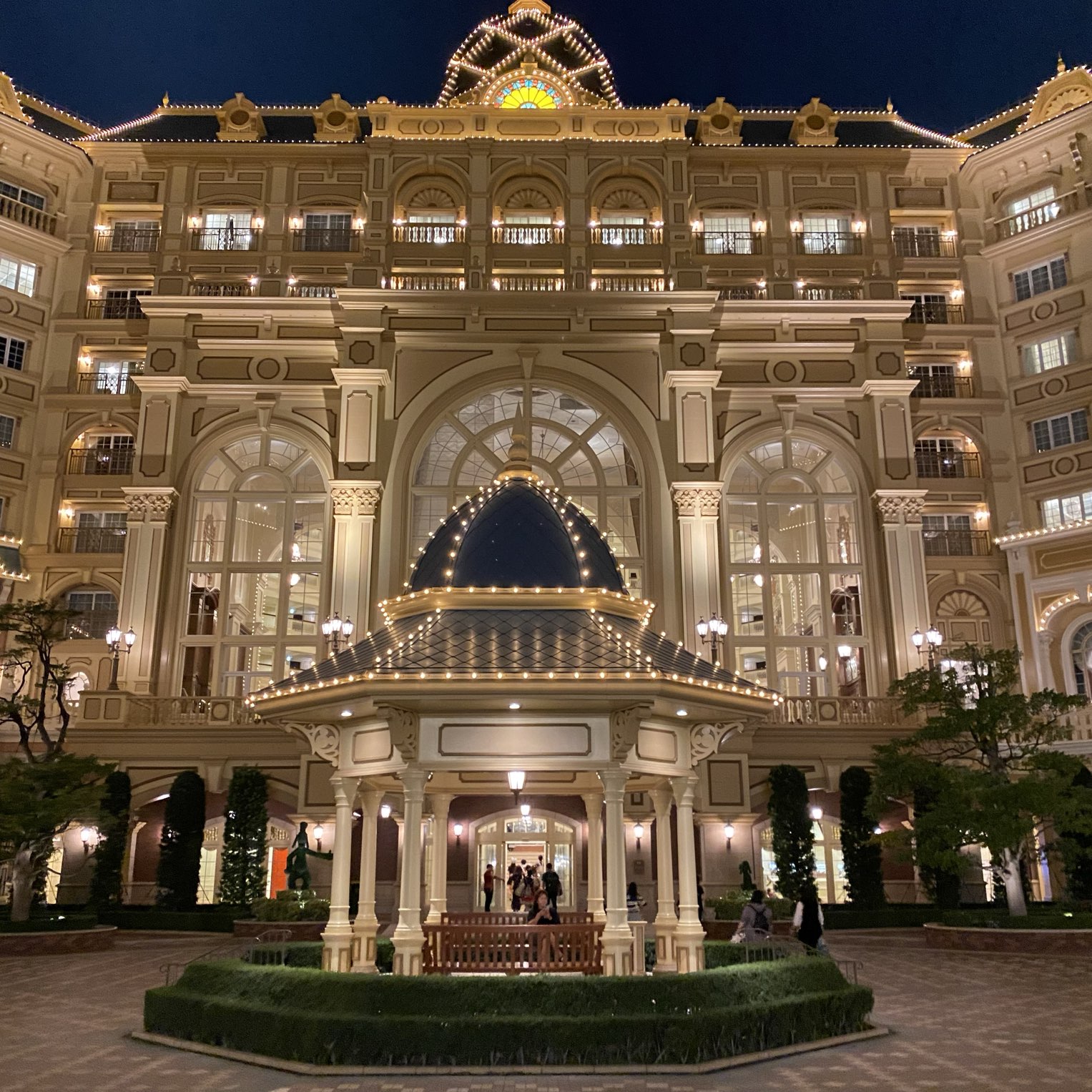 マーセリンサロンのカクテルタイム！東京ディズニーランドホテル