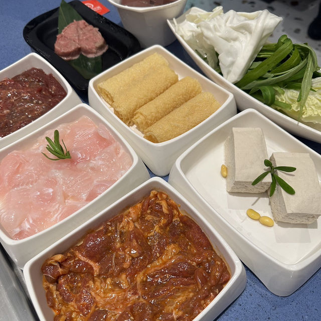 海底撈 享受美食也能體驗奢華服務 好吃好玩