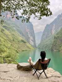 Quan’s Camping: Eat & Sleep by Nho Que River