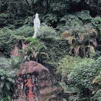 高雄佛光山：寧靜莊嚴