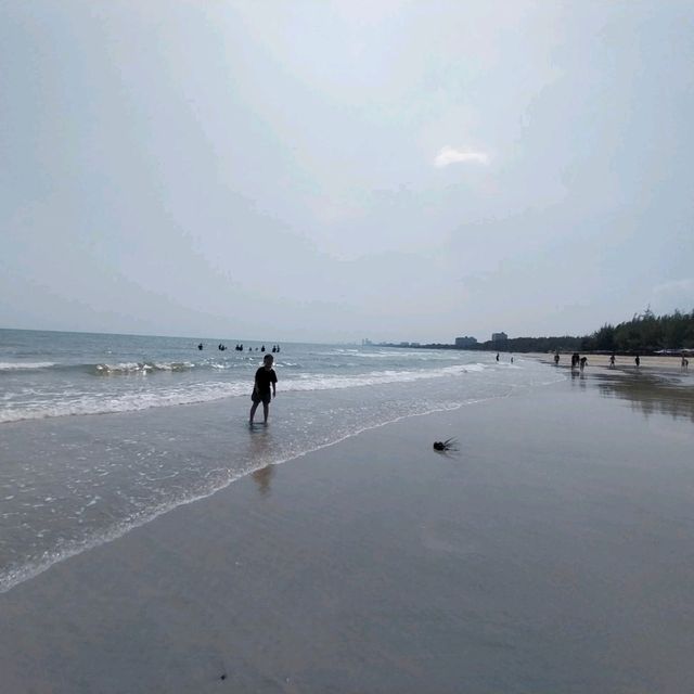 Cha Am beach in Thailand，Sea view into my eyes!