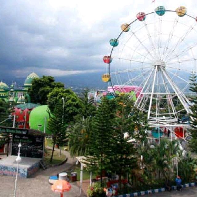 Alun Alun Batu Malang