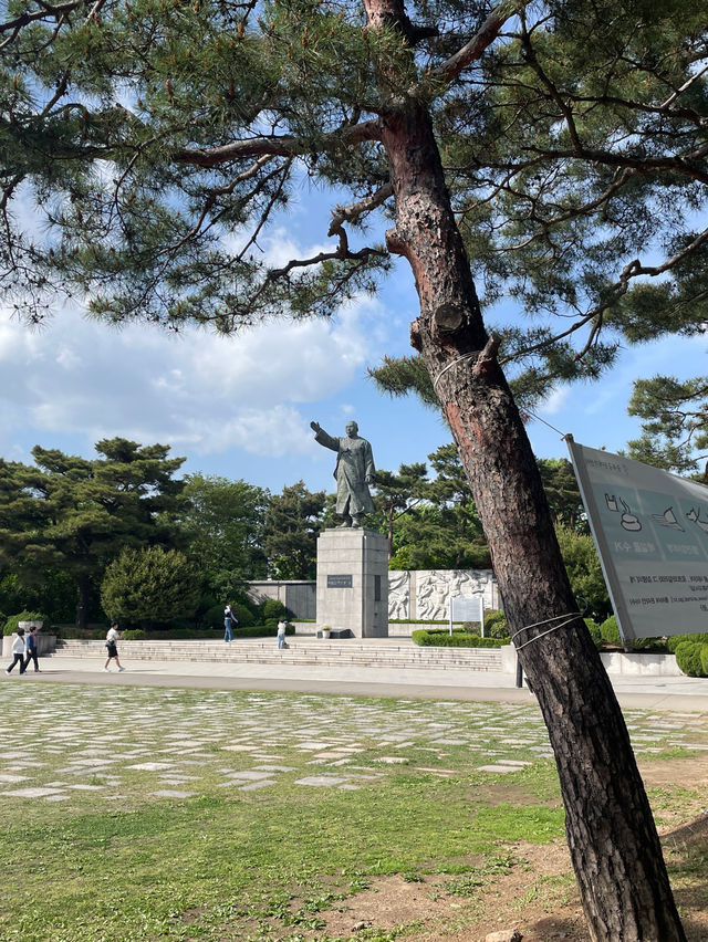 서울여행 장소로 딱인 서울N타워 백범광장, 엄마와 함께 💚