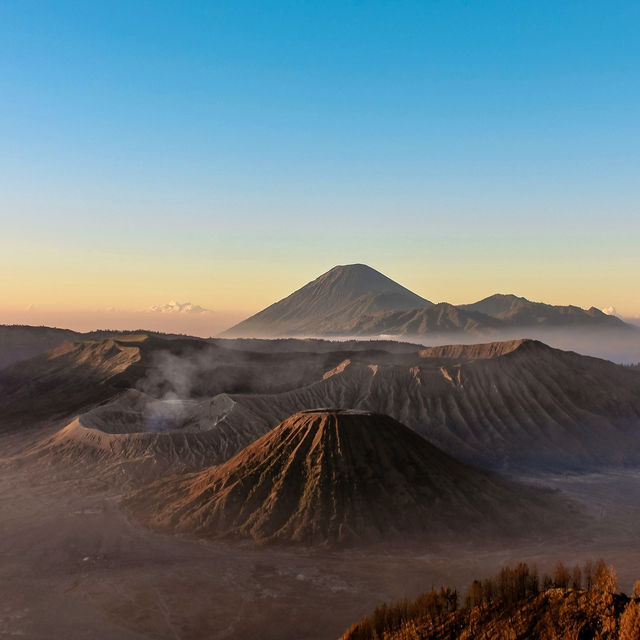 Indonesia the Wonders and Cultures in Asia