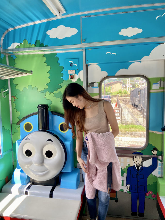 ถ่ายรูปกับรถไฟ Thomas & Friends 
