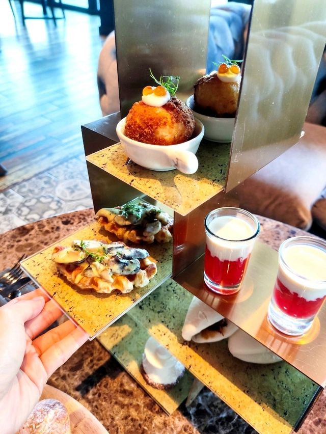 Tea Time at No.11